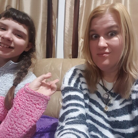 GOING LIVE!! SHARE SHOW, NO THEME!! LOTS OF TORRID ETC - Picture 4 of 4